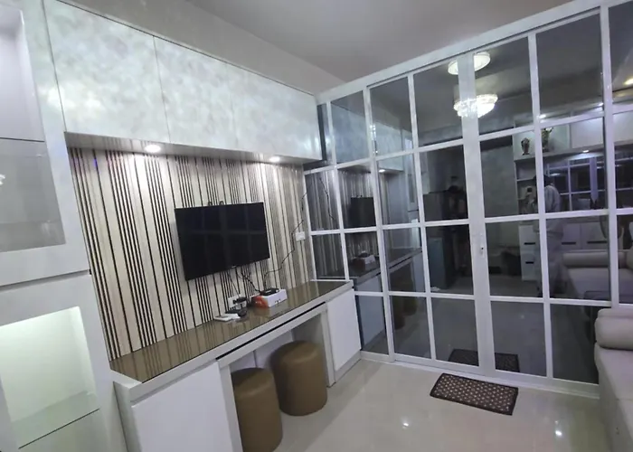 1br Deluxe Pool View With Balcony Apartment
